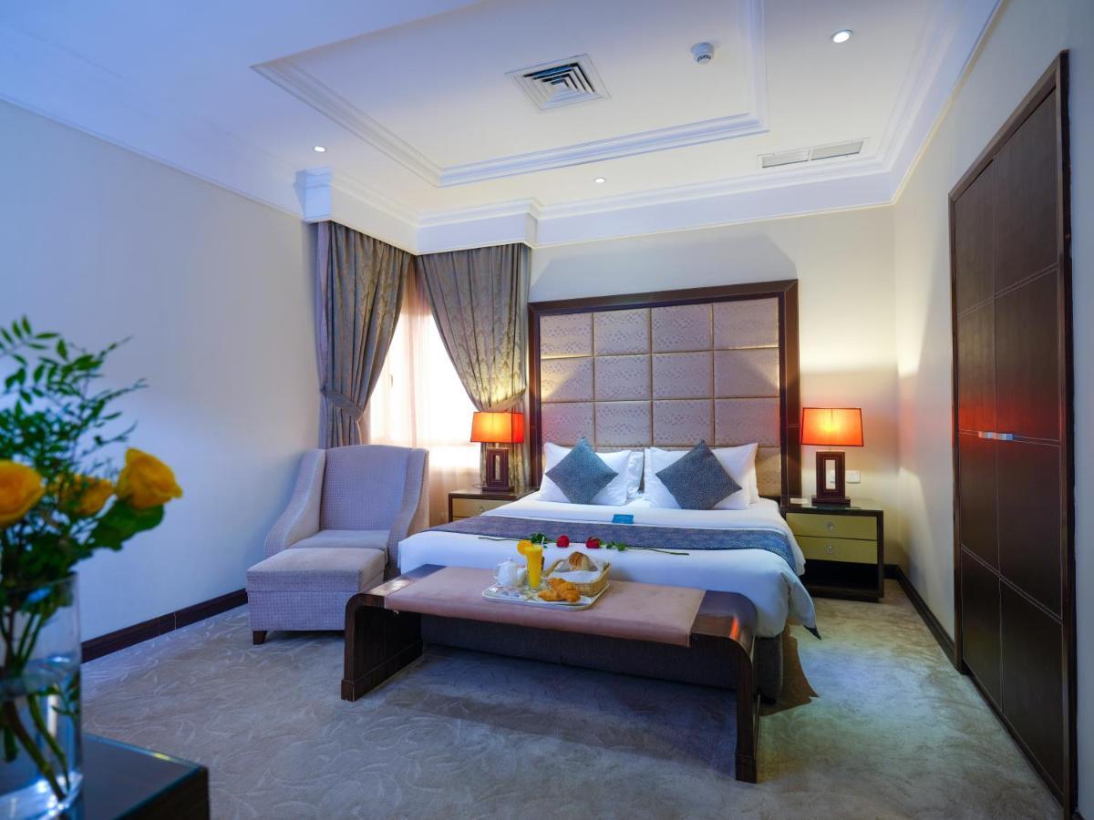 Boudl Kuwait Al Fahahil Aparthotel Kuwait City Exteriör bild