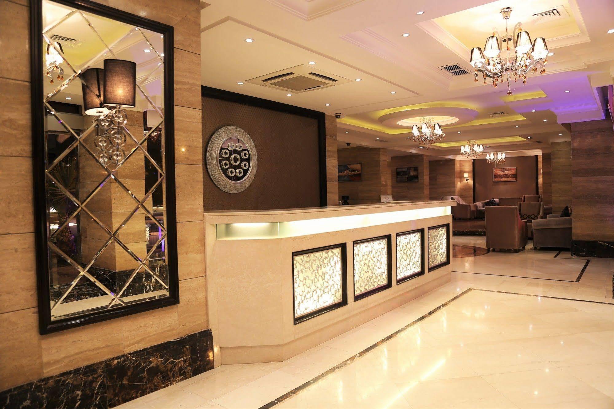 Boudl Kuwait Al Fahahil Aparthotel Kuwait City Exteriör bild