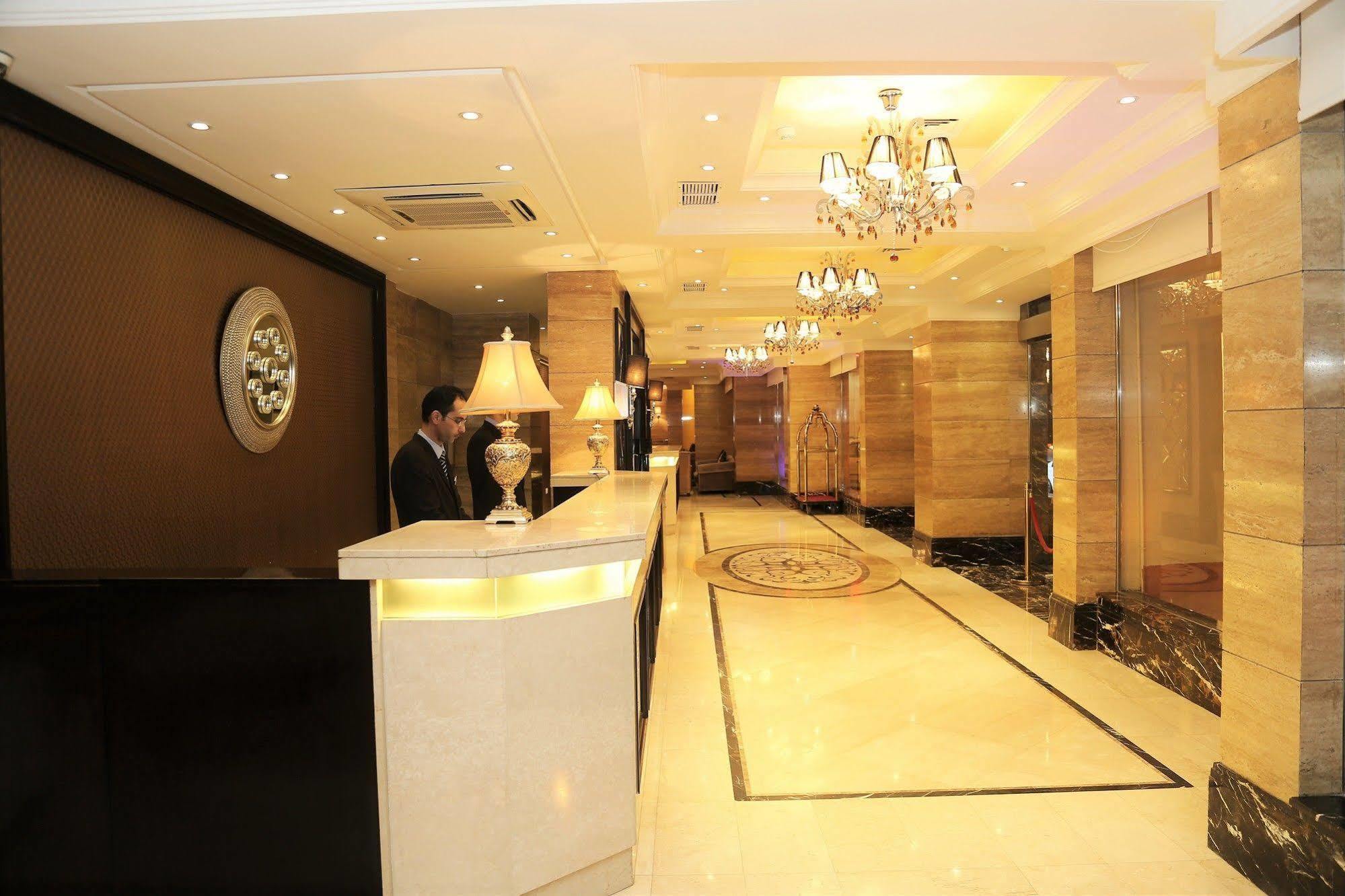 Boudl Kuwait Al Fahahil Aparthotel Kuwait City Exteriör bild