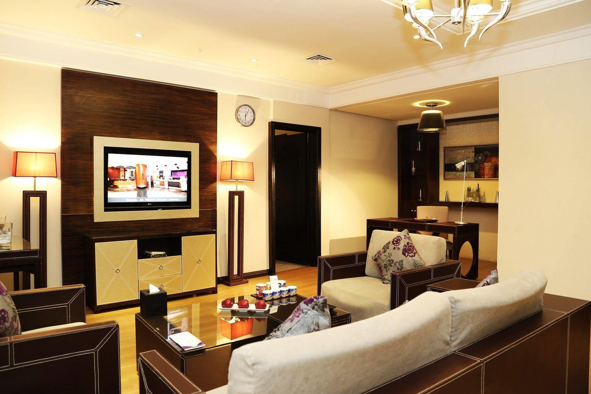 Boudl Kuwait Al Fahahil Aparthotel Kuwait City Exteriör bild